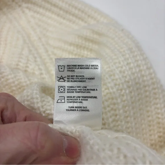 Cozy Cream Turtleneck Sweater - Picture 5 of 10